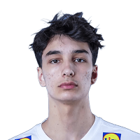 Симеон Николов дебютира за Локомотив Новосибирск като титулярен разпределител